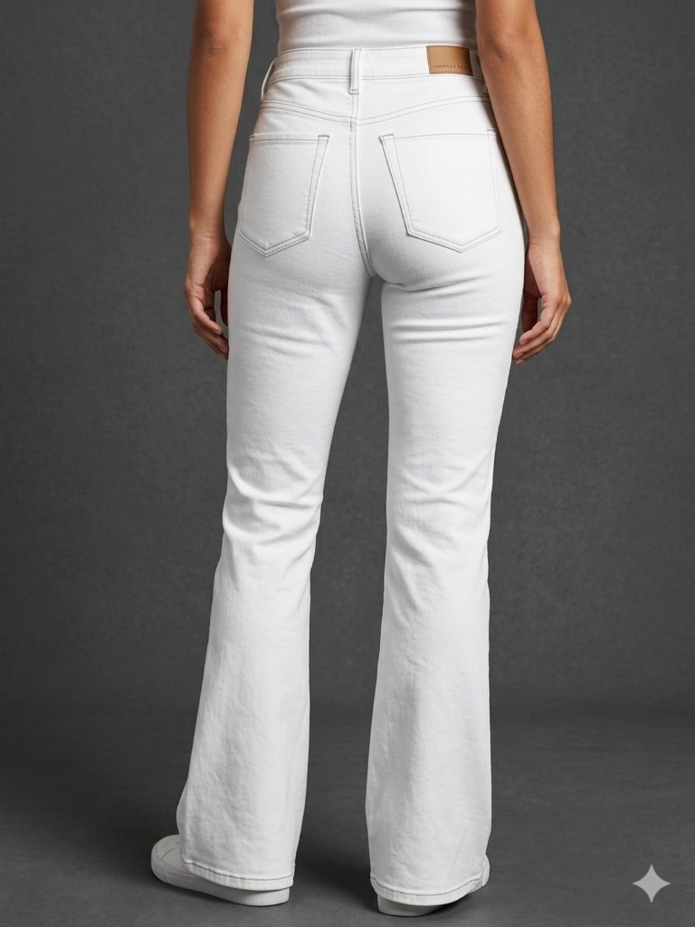American Eagle Outfitters White High-Rise Jeans with Tan Leather Patch - Picture 2 of 16